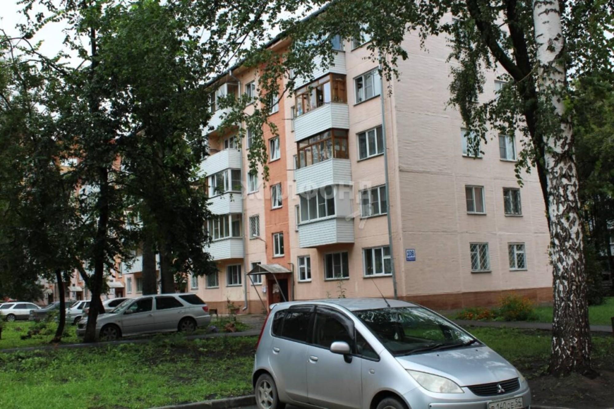 Купить квартиру за 4 800 000 рублей на Петухова, 108
