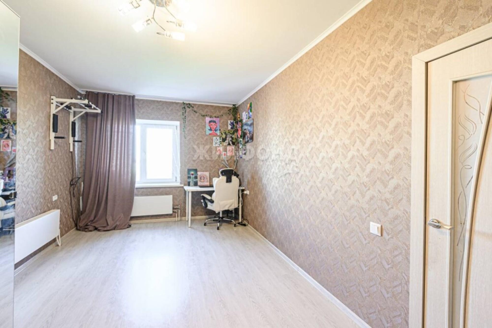 Купить квартиру за 9 490 000 рублей на Добролюбова, 162/1