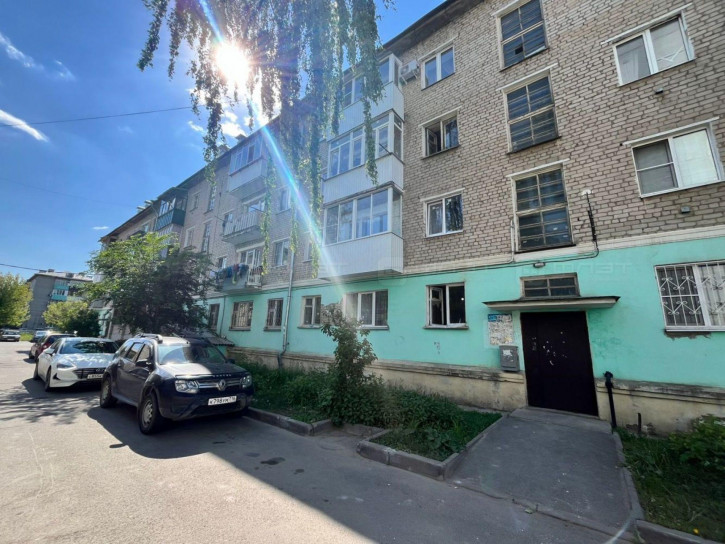 Комната ул. Липатова, дом 17