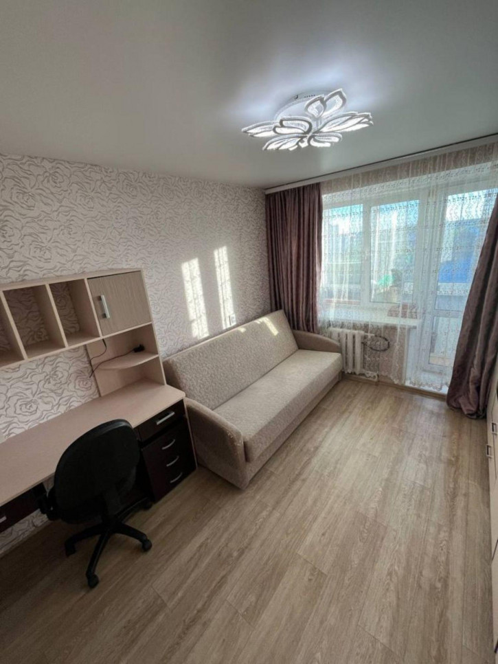 4-комн квартира Ленина пр-кт, 96