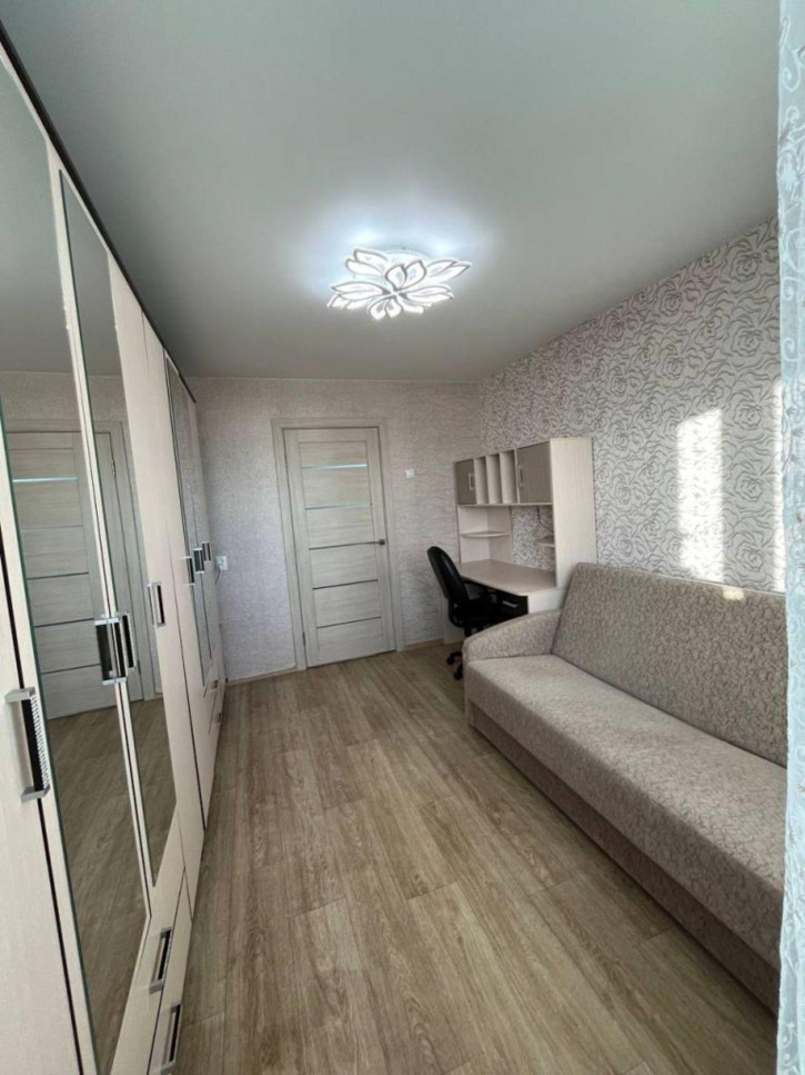 4-комн квартира Ленина пр-кт, 96
