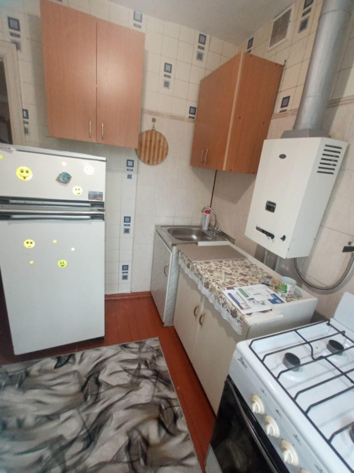 1-комн квартира Космонавта Комарова ул, 17А