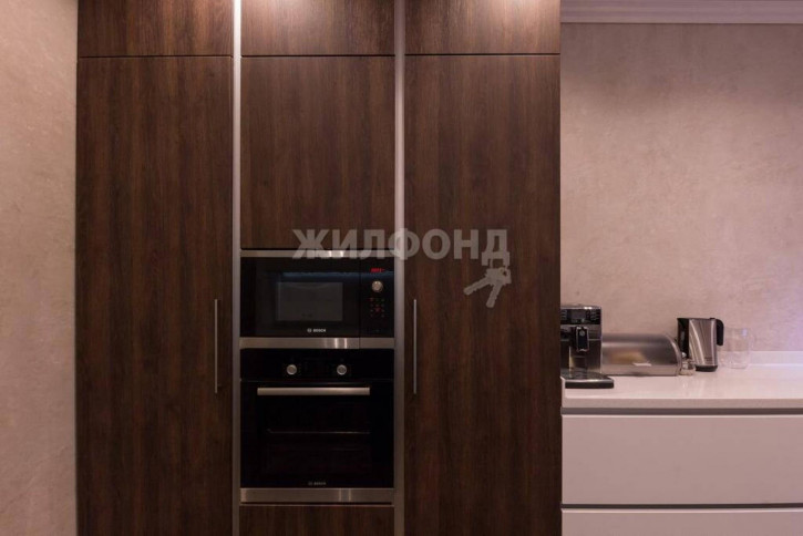 4-комн квартира 2-й микрорайон, 224