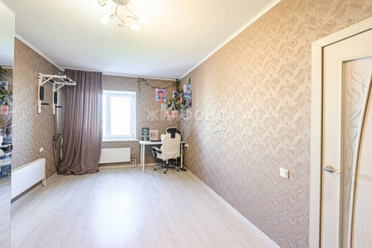 3-комн квартира Добролюбова, 162/1