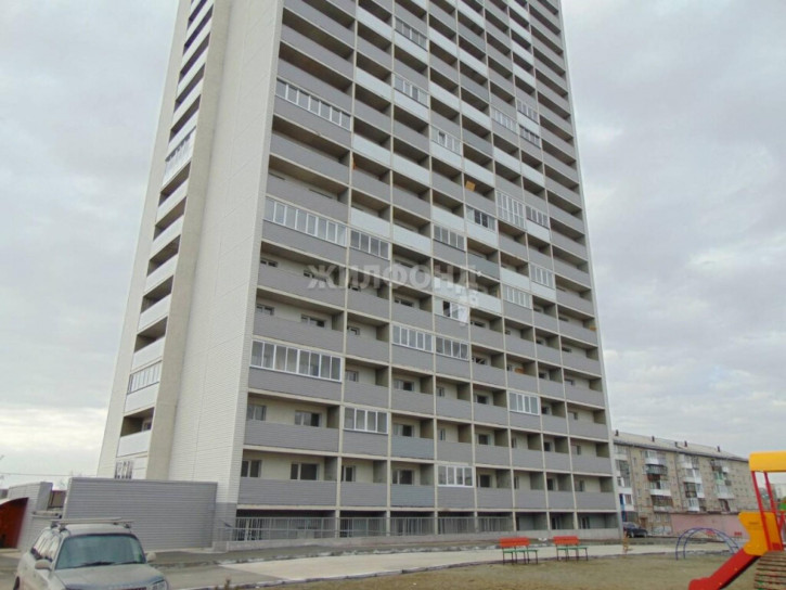 2-комн квартира Беловежская, 50