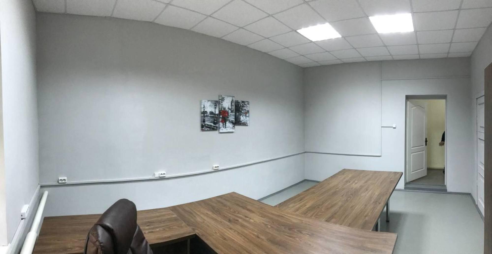 Сдать офис, помещение под офис за 12 000 рублей на г. Астрахань, Кировский р-н, ул. 3-я Зеленгинская, 56 лит А