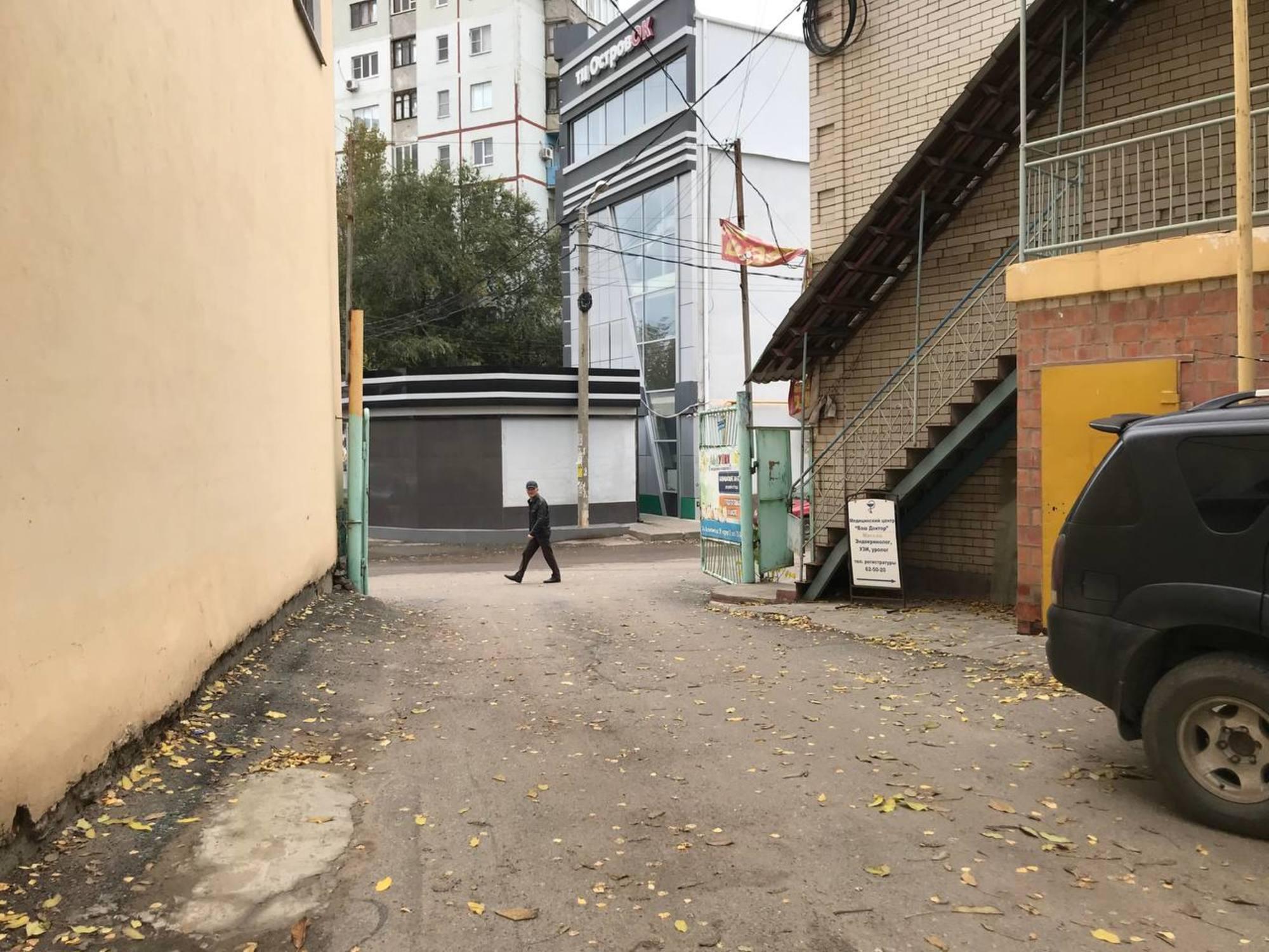 Сдать офис, помещение под офис за 12 000 рублей на г. Астрахань, Кировский р-н, ул. 3-я Зеленгинская, 56 лит А