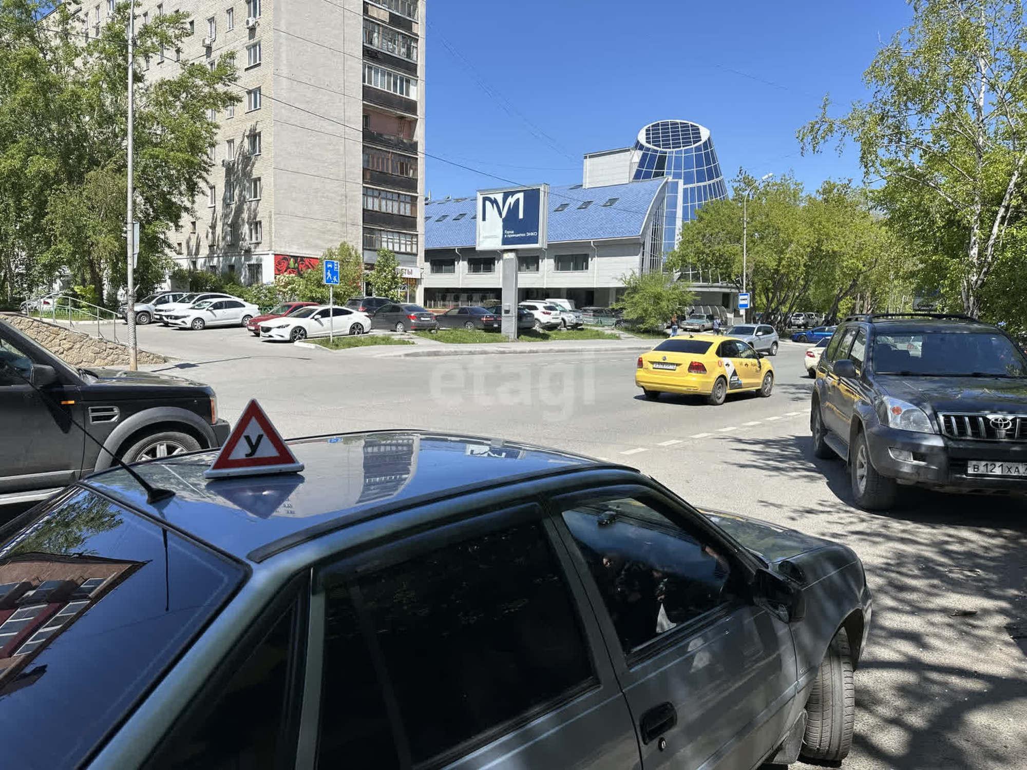 Сдать офис, помещение под офис за 85 000 рублей на Тульская 4