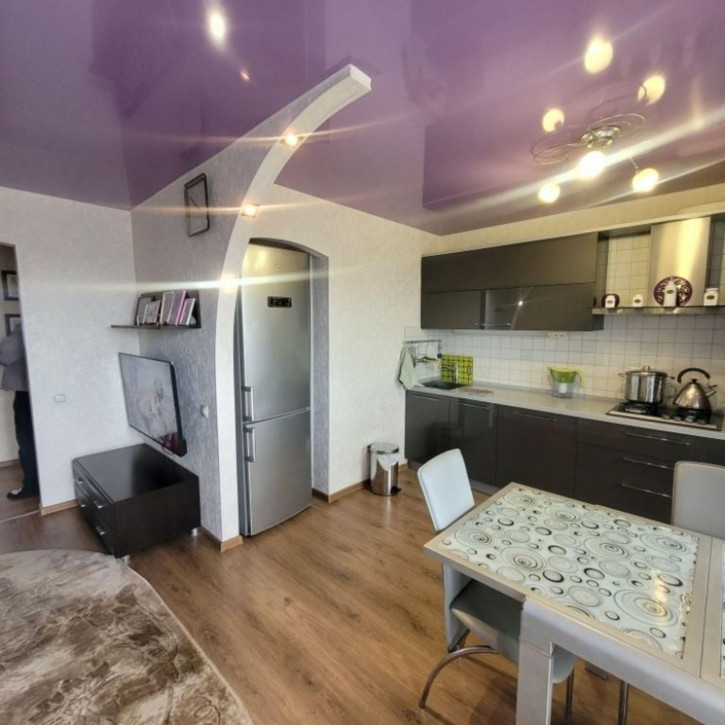3-комн квартира Красина улица, 75а