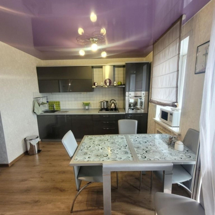 3-комн квартира Красина улица, 75а