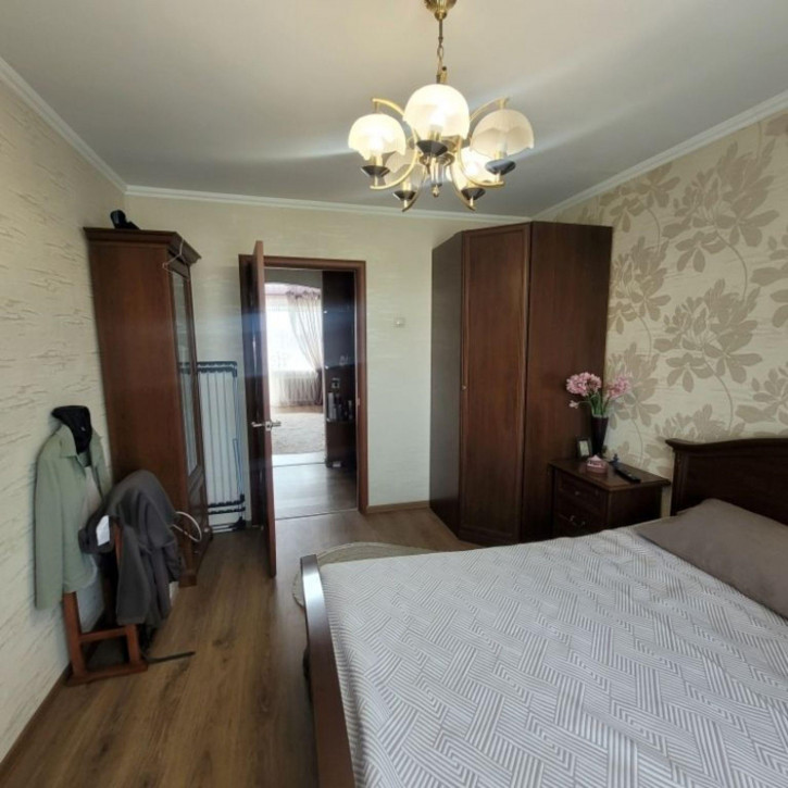 3-комн квартира Красина улица, 75а