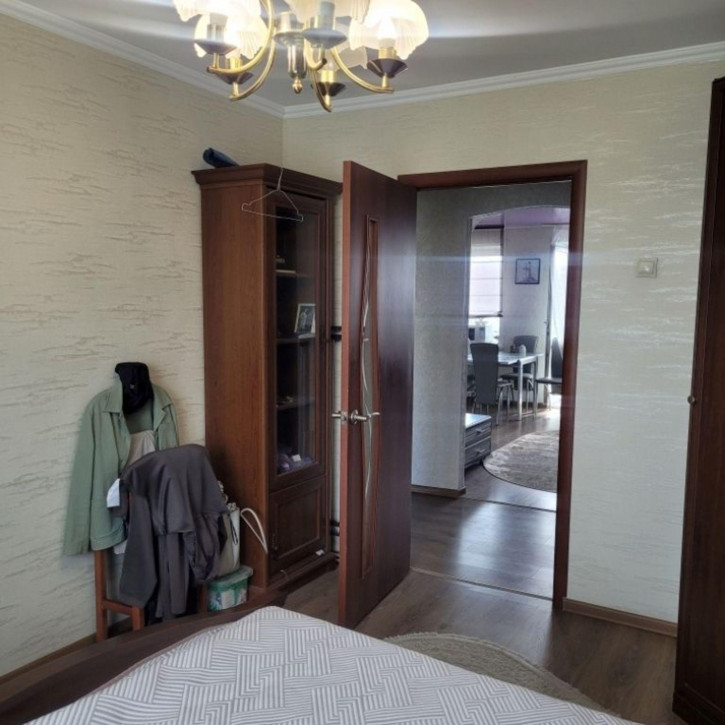 3-комн квартира Красина улица, 75а