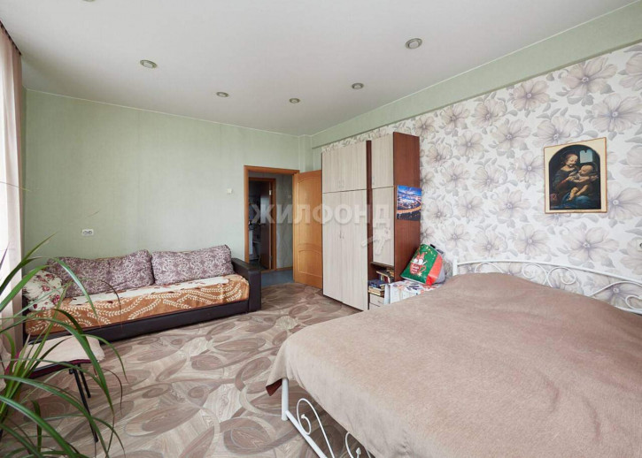 2-комн квартира Дзержинского проспект, д.69