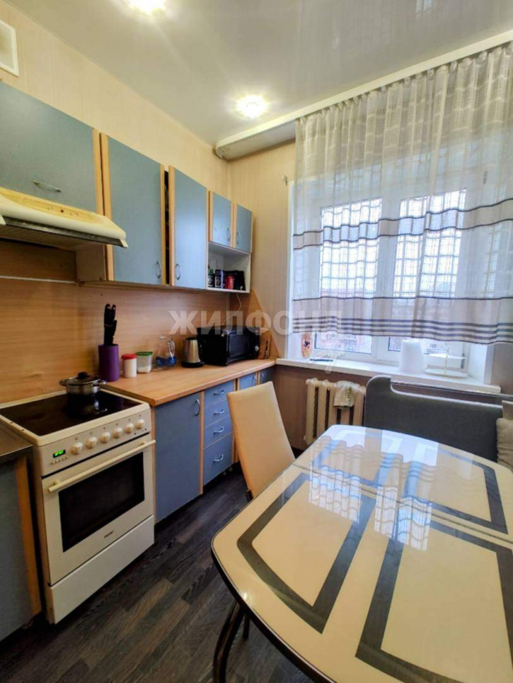 2-комн квартира 12 микрорайон, д.1