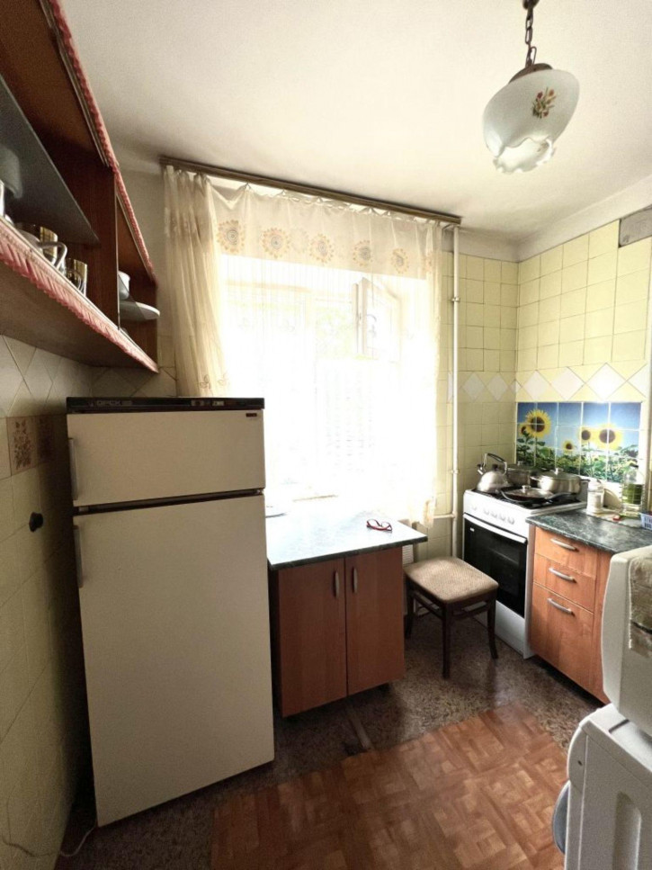 2-комн квартира Долина Роз ул, 10