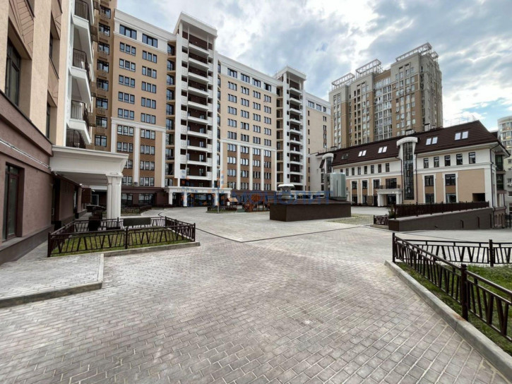 3-комн квартира Белинского ул, 66