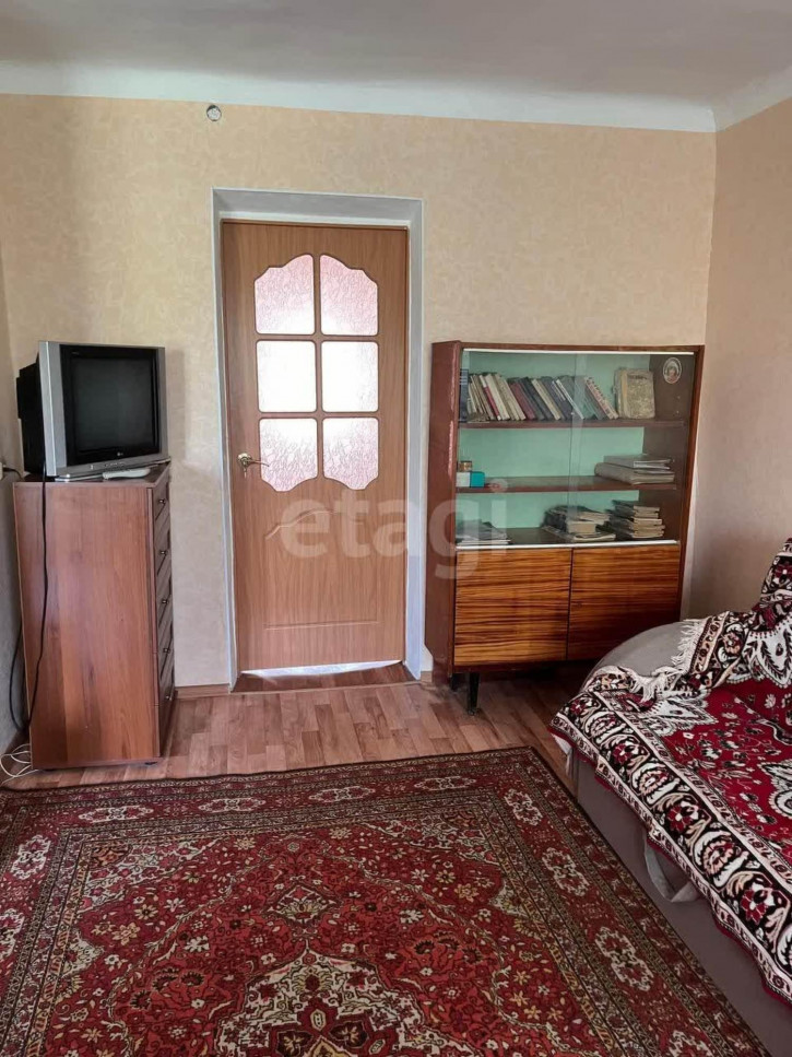 2-комн квартира Андрианова, 2