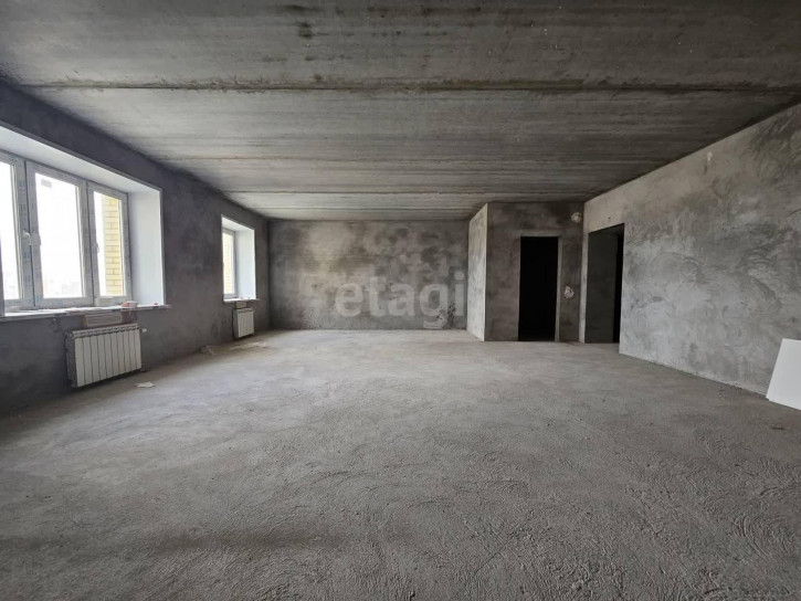 3-комн квартира 5 Армии, 14