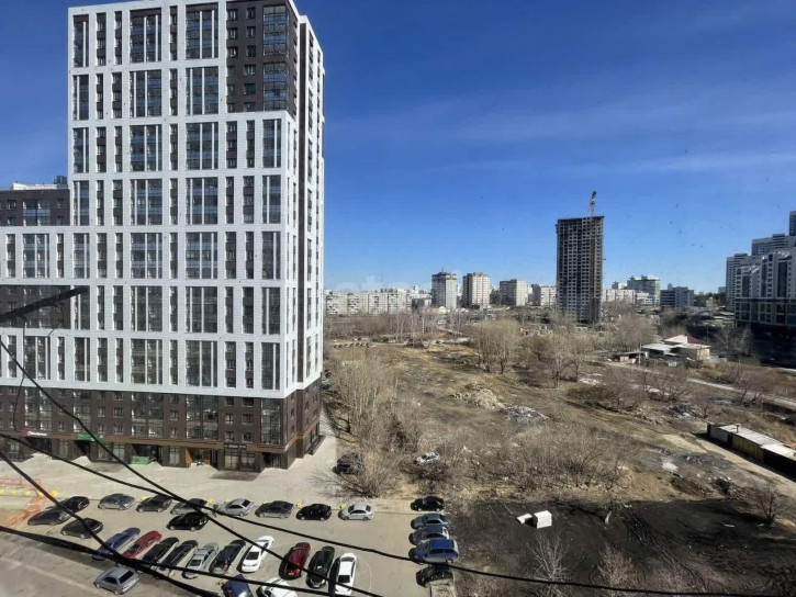3-комн квартира Викулова, 55