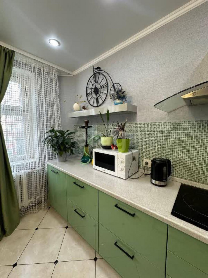 2-комн квартира Пермякова, 74/2
