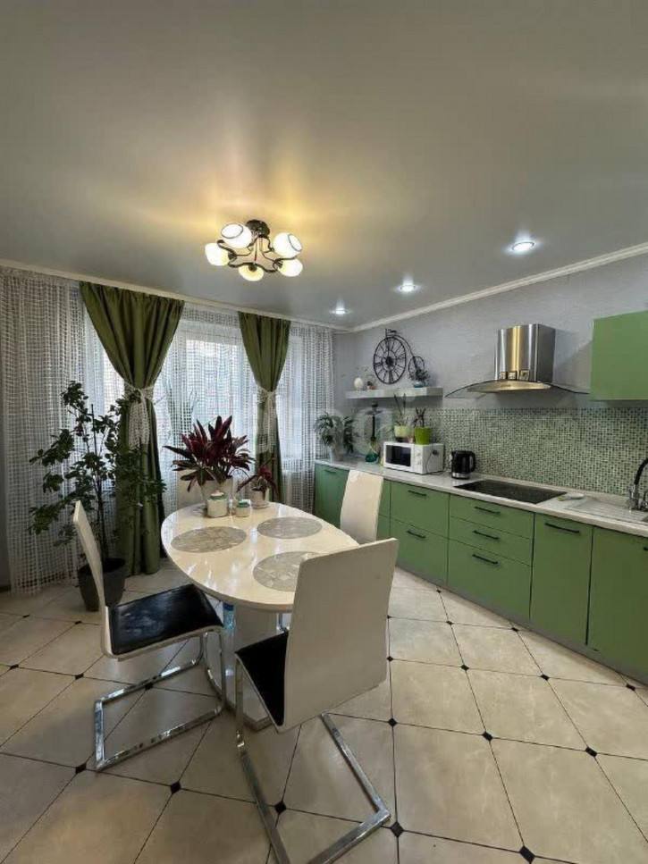 2-комн квартира Пермякова, 74/2