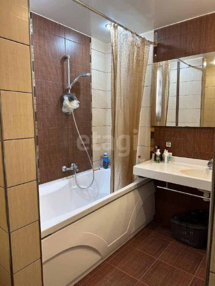 2-комн квартира Пермякова, 74/2