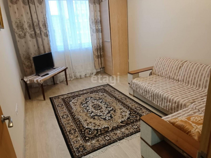 1-комн квартира Фармана Салманова, 10