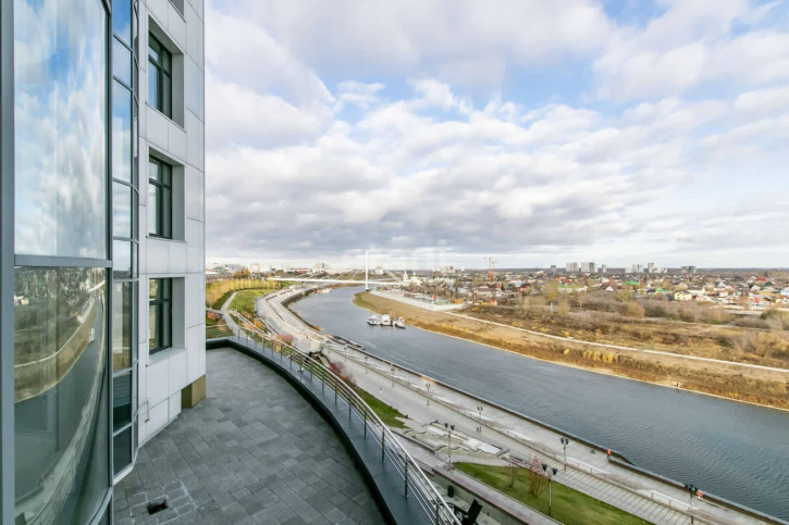 5-комн квартира Володарского, 3