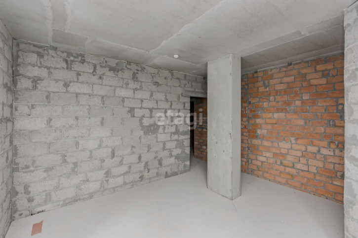 2-комн квартира Монтажников, 36