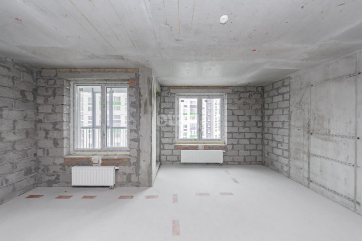 2-комн квартира Монтажников, 36