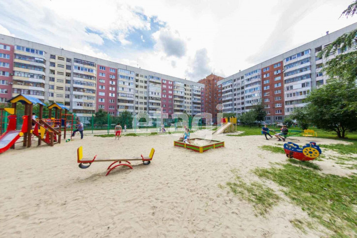 1-комн квартира Широтная, 100/4