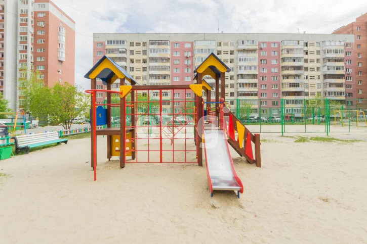 1-комн квартира Широтная, 100/4