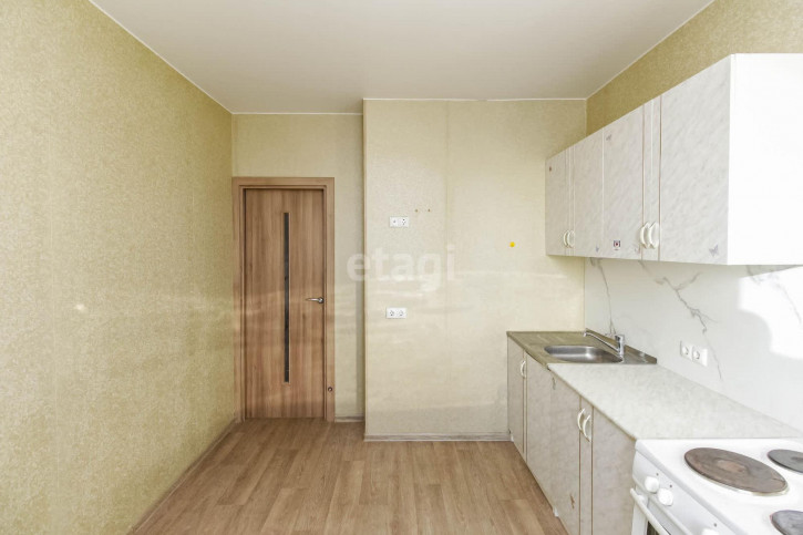 2-комн квартира Западносибирская, 30