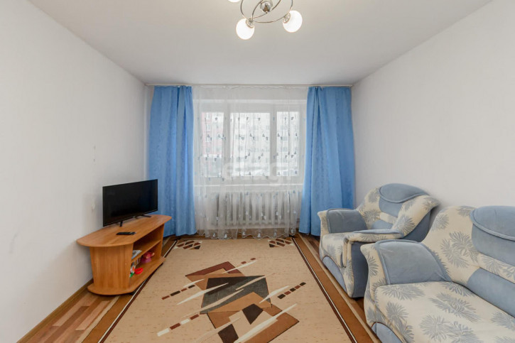 2-комн квартира Монтажников, 41
