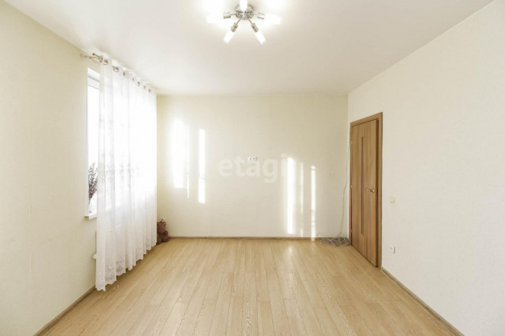 2-комн квартира Западносибирская, 30