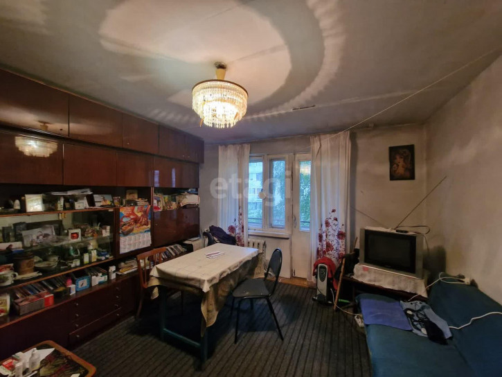 3-комн квартира Широтная, 111