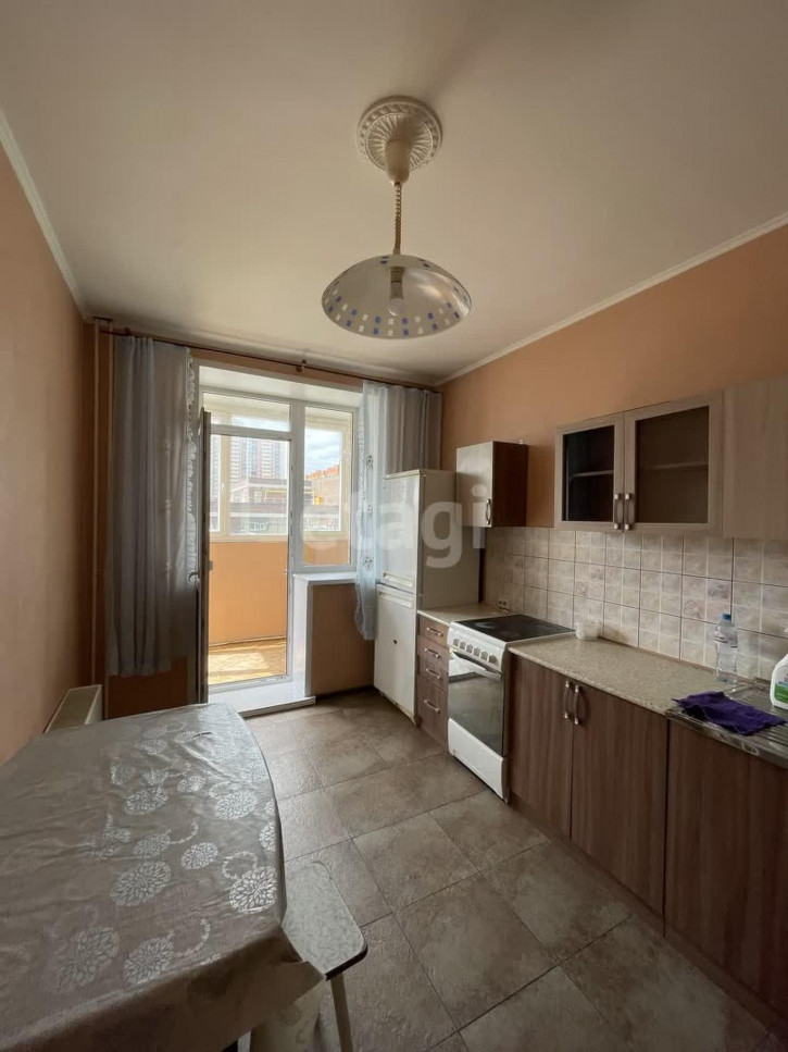 2-комн квартира Газовиков, 49