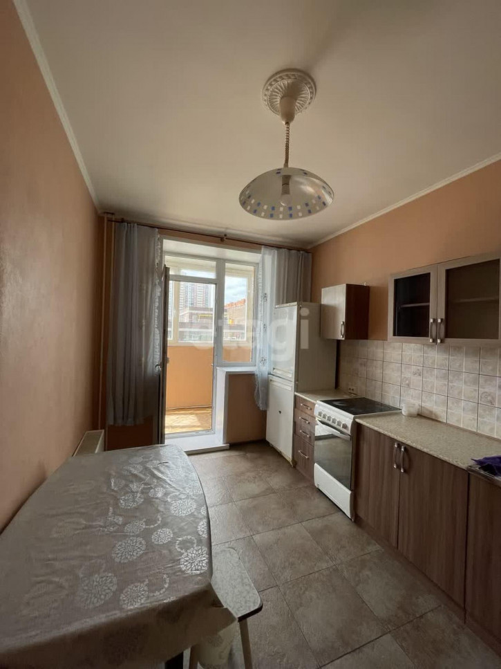 2-комн квартира Газовиков, 49
