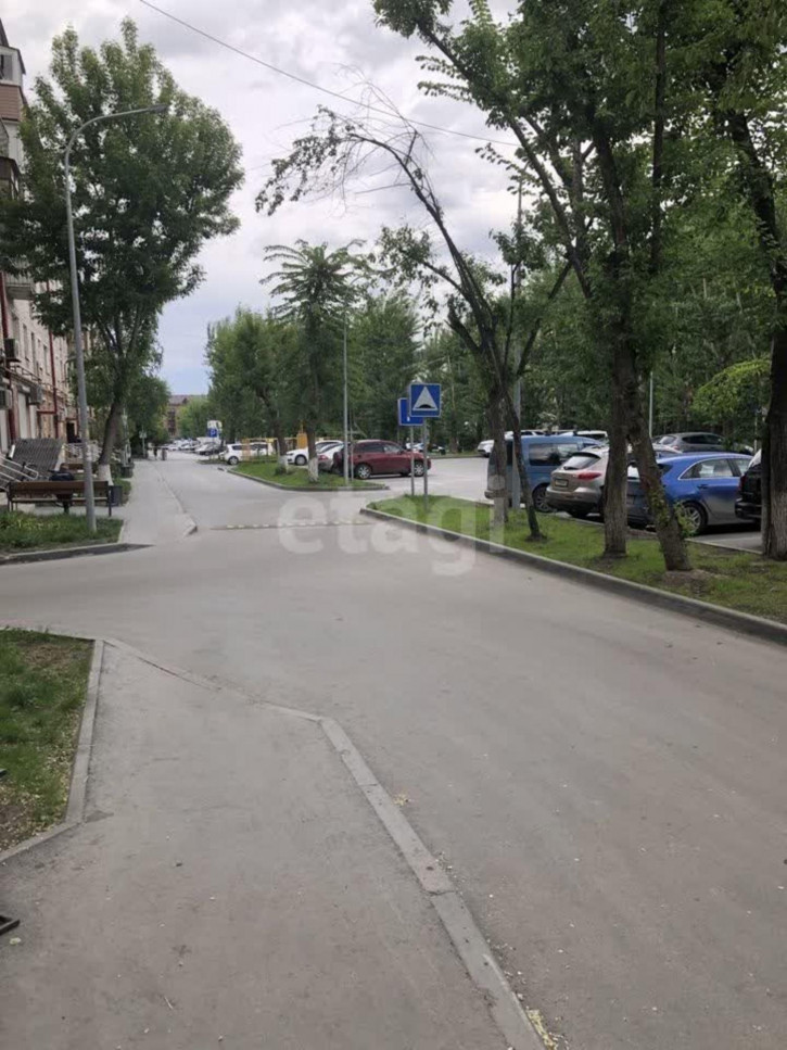 2-комн квартира Мельникайте, 97