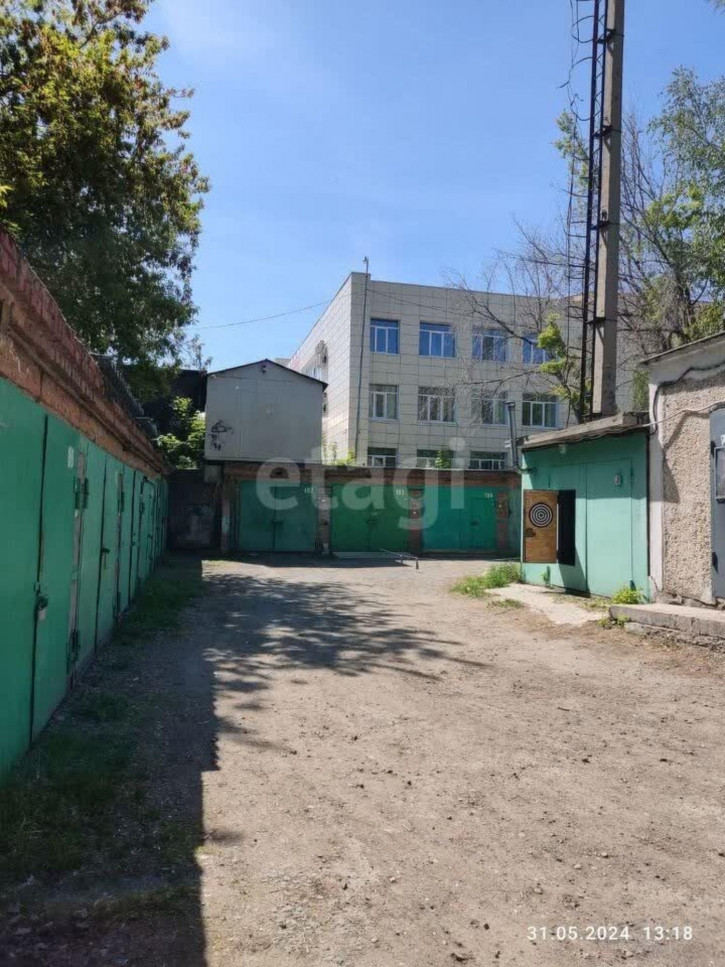 Гараж/парковка Елизарова 76А