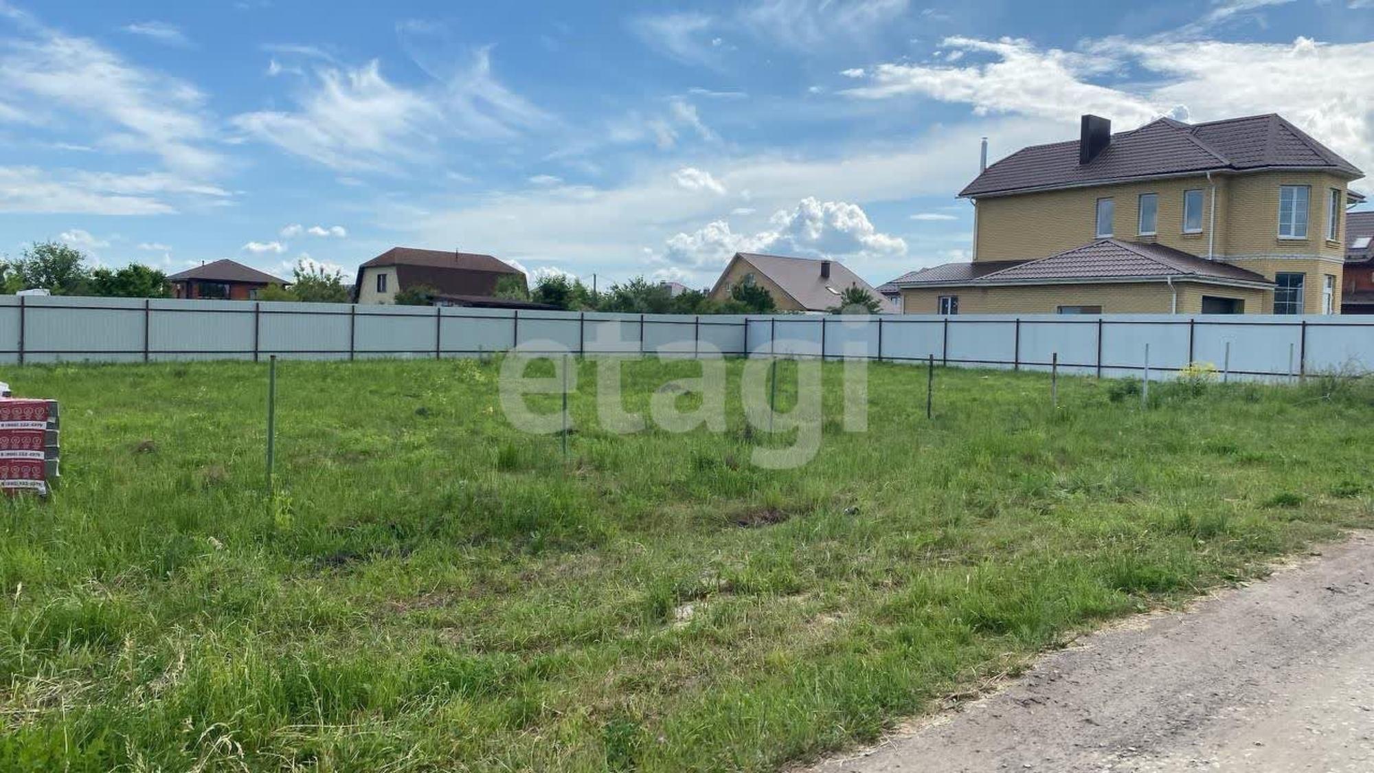 Купить дачу, дом, коттедж за 10 300 000 рублей на Центральная улица
