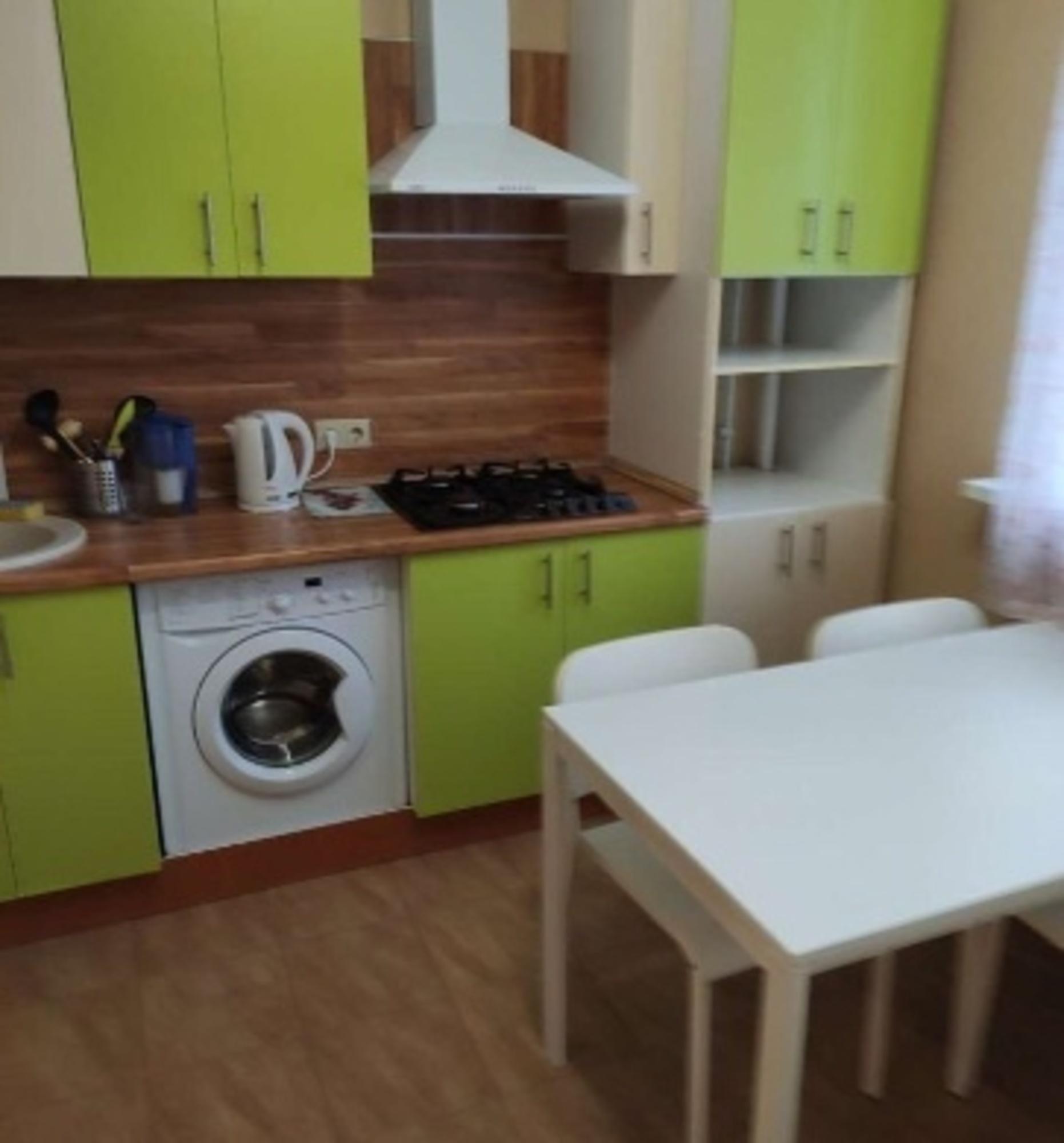Сдать квартиру за 23 000 рублей на Ново-Садовая улица, 161а