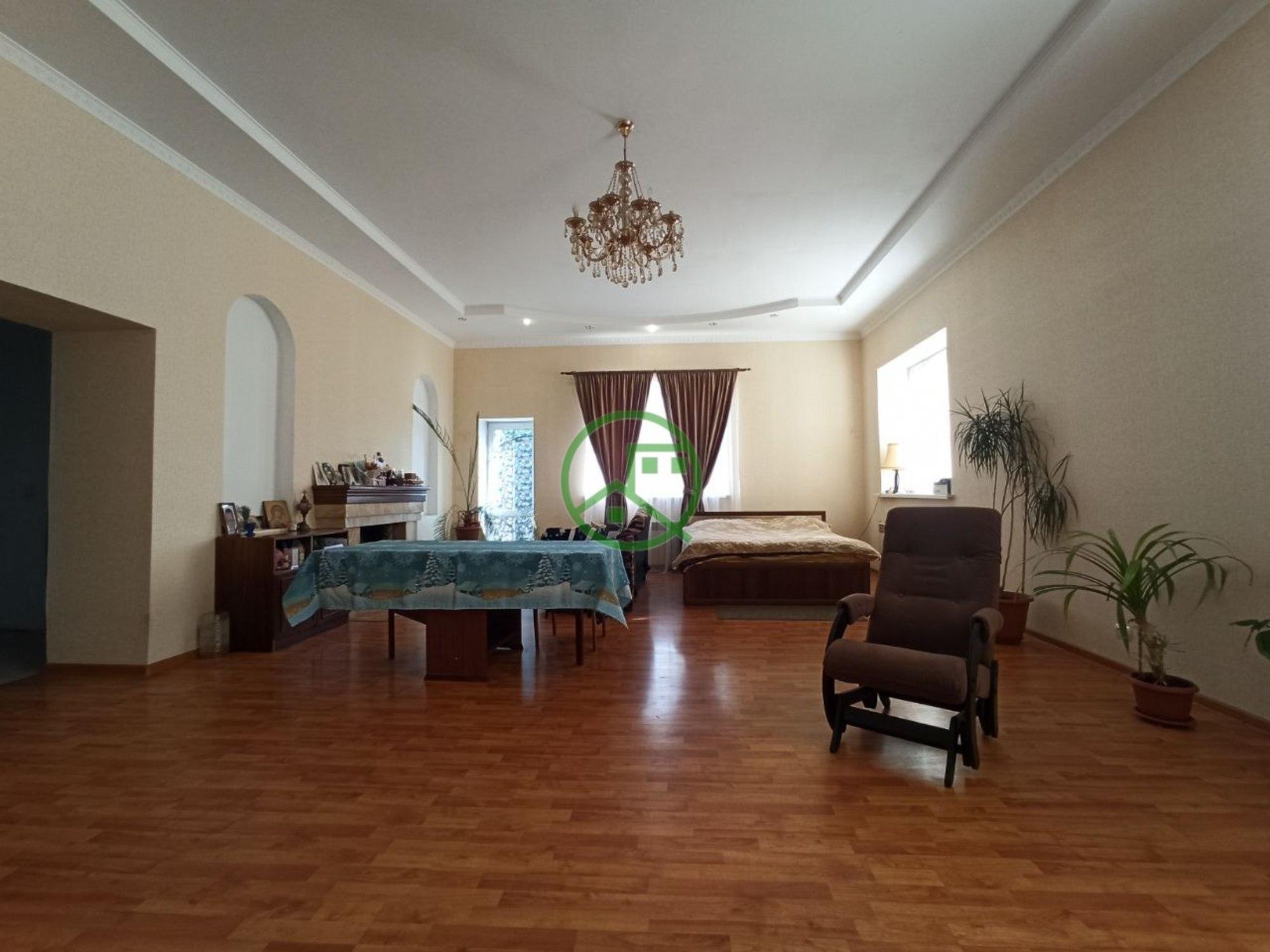 Купить дачу, дом, коттедж за 12 500 000 рублей на Майская улица