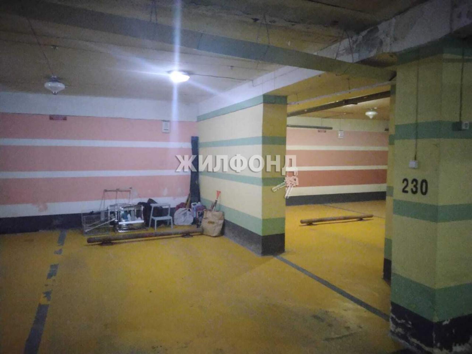 Купить гараж, место в паркинге за 1 050 000 рублей на Орджоникидзе улица, д.47