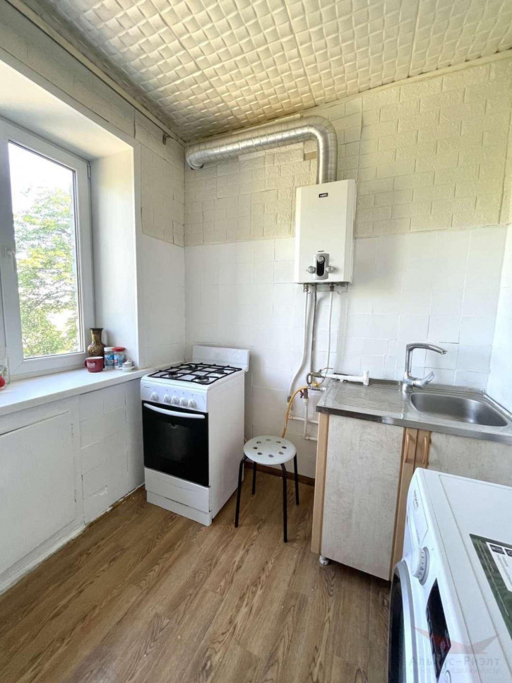 2-комн квартира Авроры улица, 110кА
