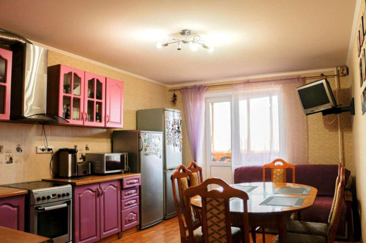 3-комн квартира Ворошилова улица, 2в