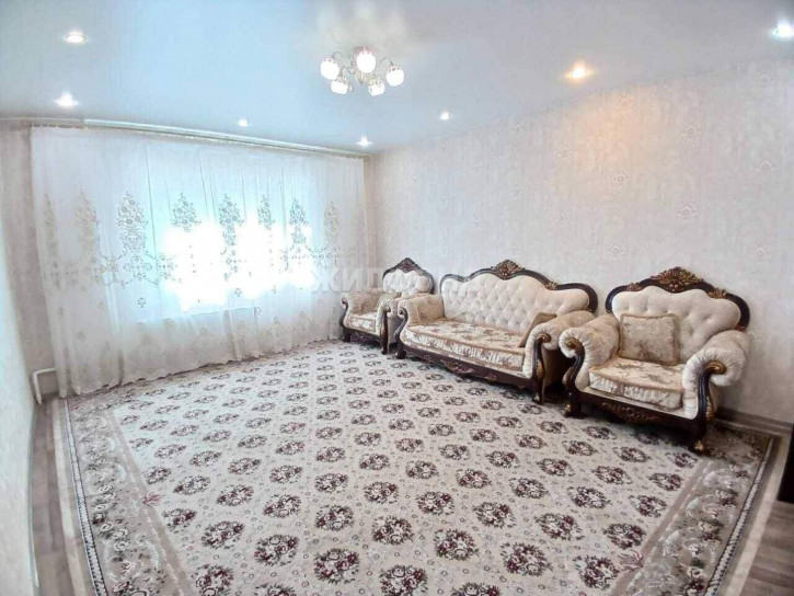 4-комн квартира Виктора Уса улица, д.7/1