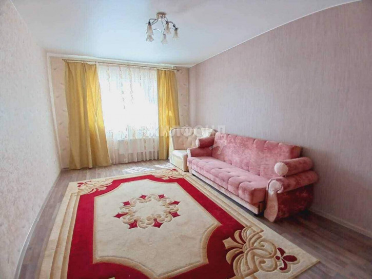 4-комн квартира Виктора Уса улица, д.7/1