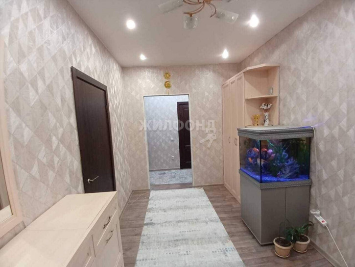 4-комн квартира Виктора Уса улица, д.7/1