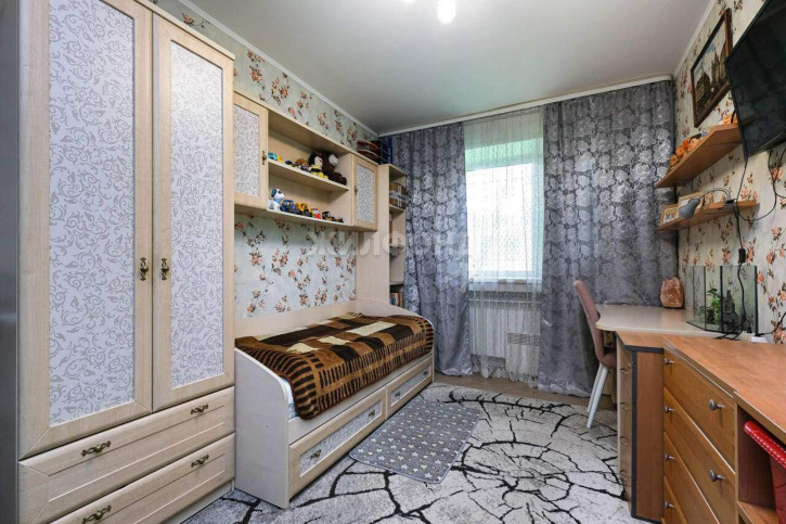 2-комн квартира Бурденко улица, д.9
